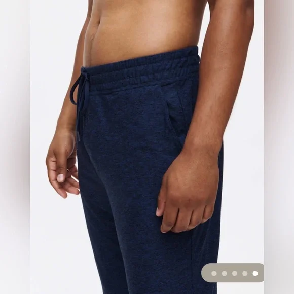 Outdoor Voices Men's Cloudknit Slim Navy Sweatpants Joggers - Picture 4 of 9